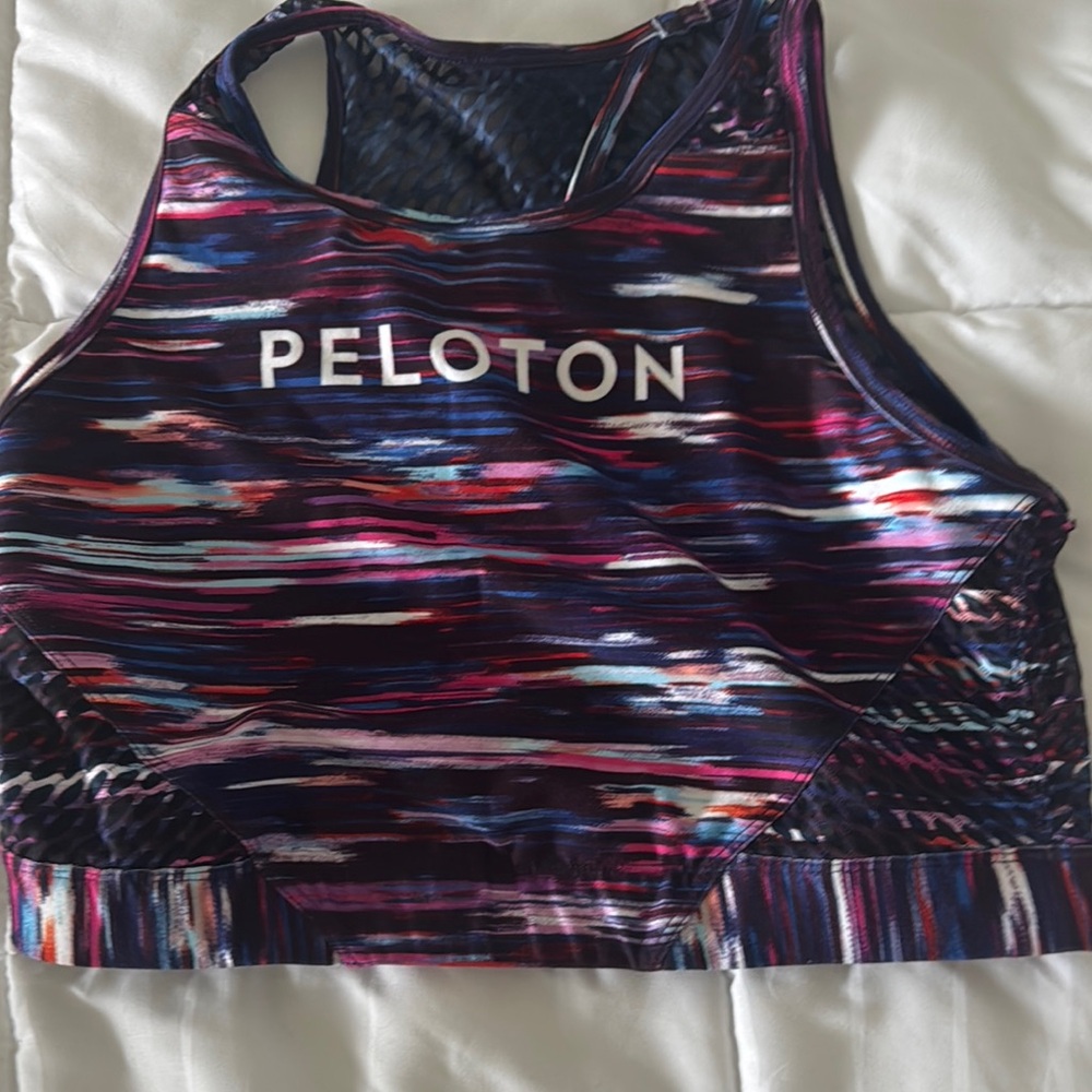Peloton Dynamic Striped Sports Bra
